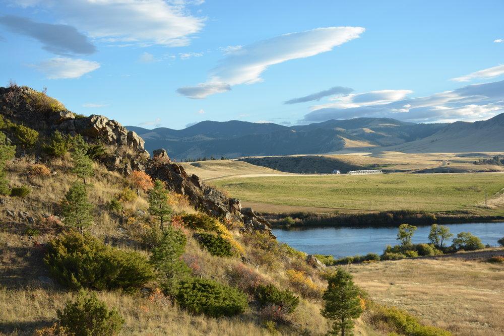 Guided Scenic Dinner Float Trip | Missouri River | Wolf Creek, Montana