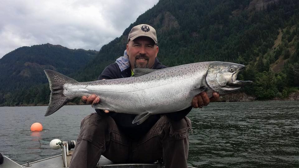 Guided Spring/Summer Chinook Salmon Fishing | 6 Hour Inshore | Portland, Oregon