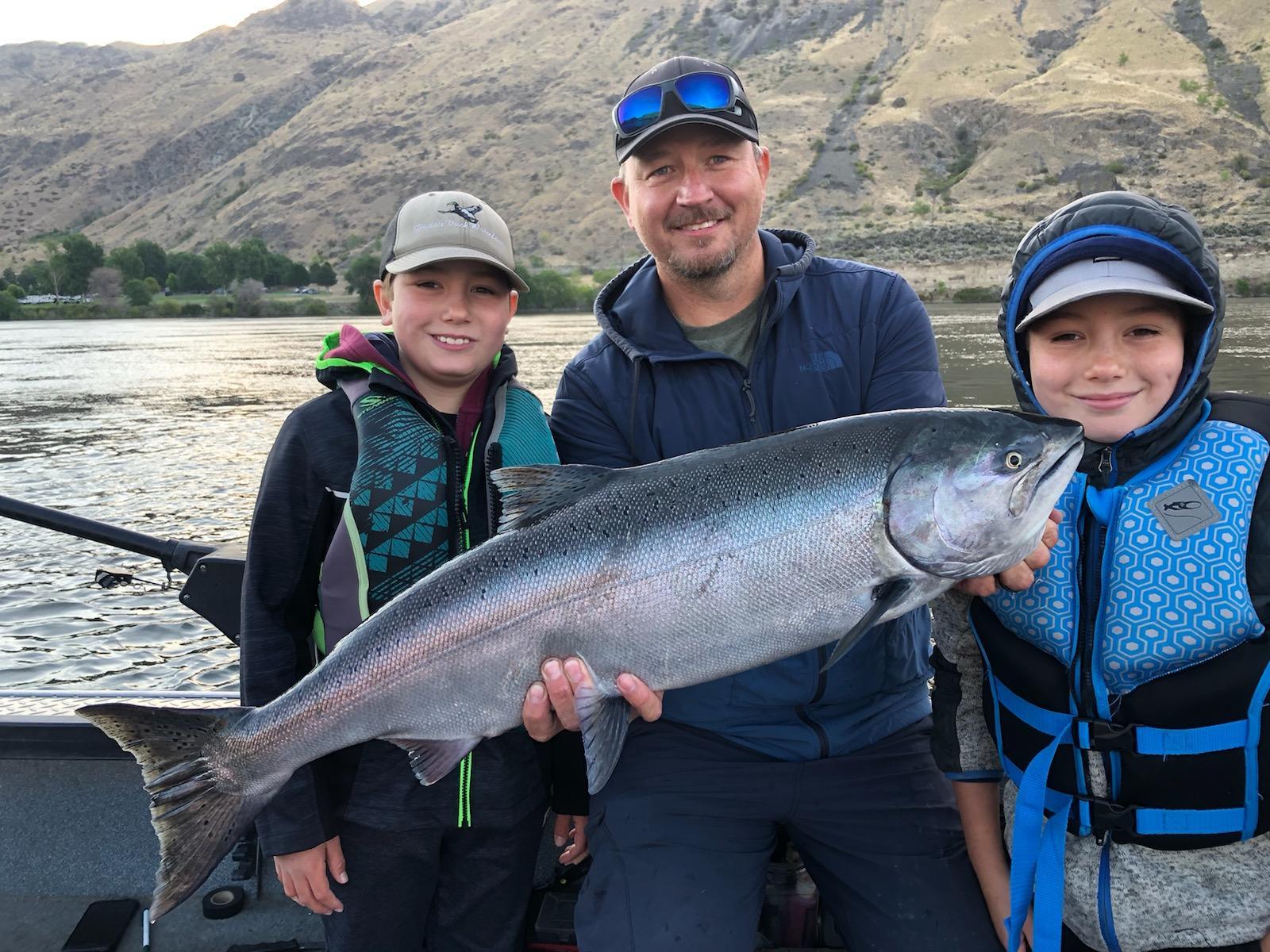 Guided Salmon Fishing Trip | Columbia River | Chelan Falls, Washington