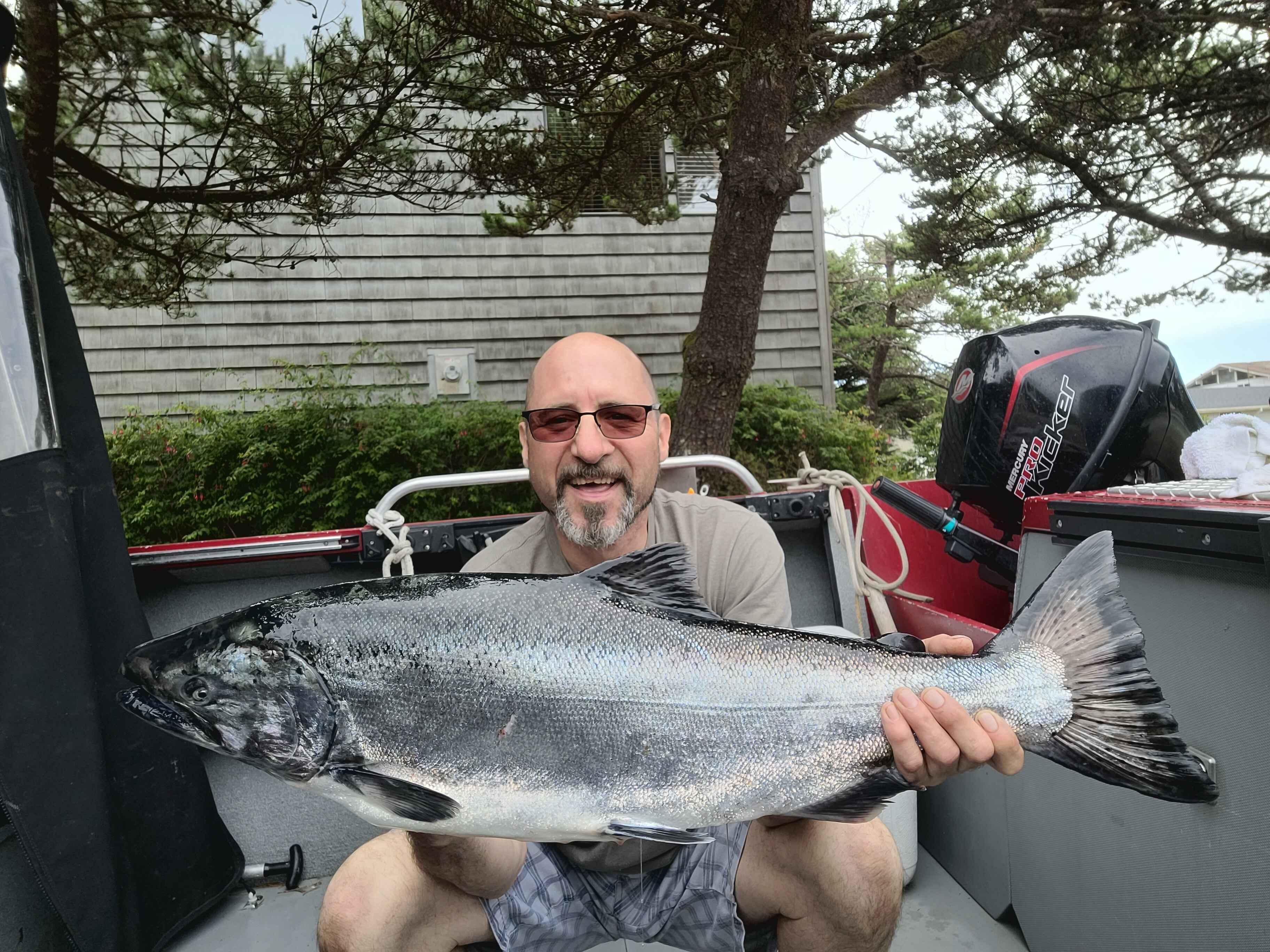 Willamette River Fishing Charter | Multnomah Channel | Oregon City, Oregon