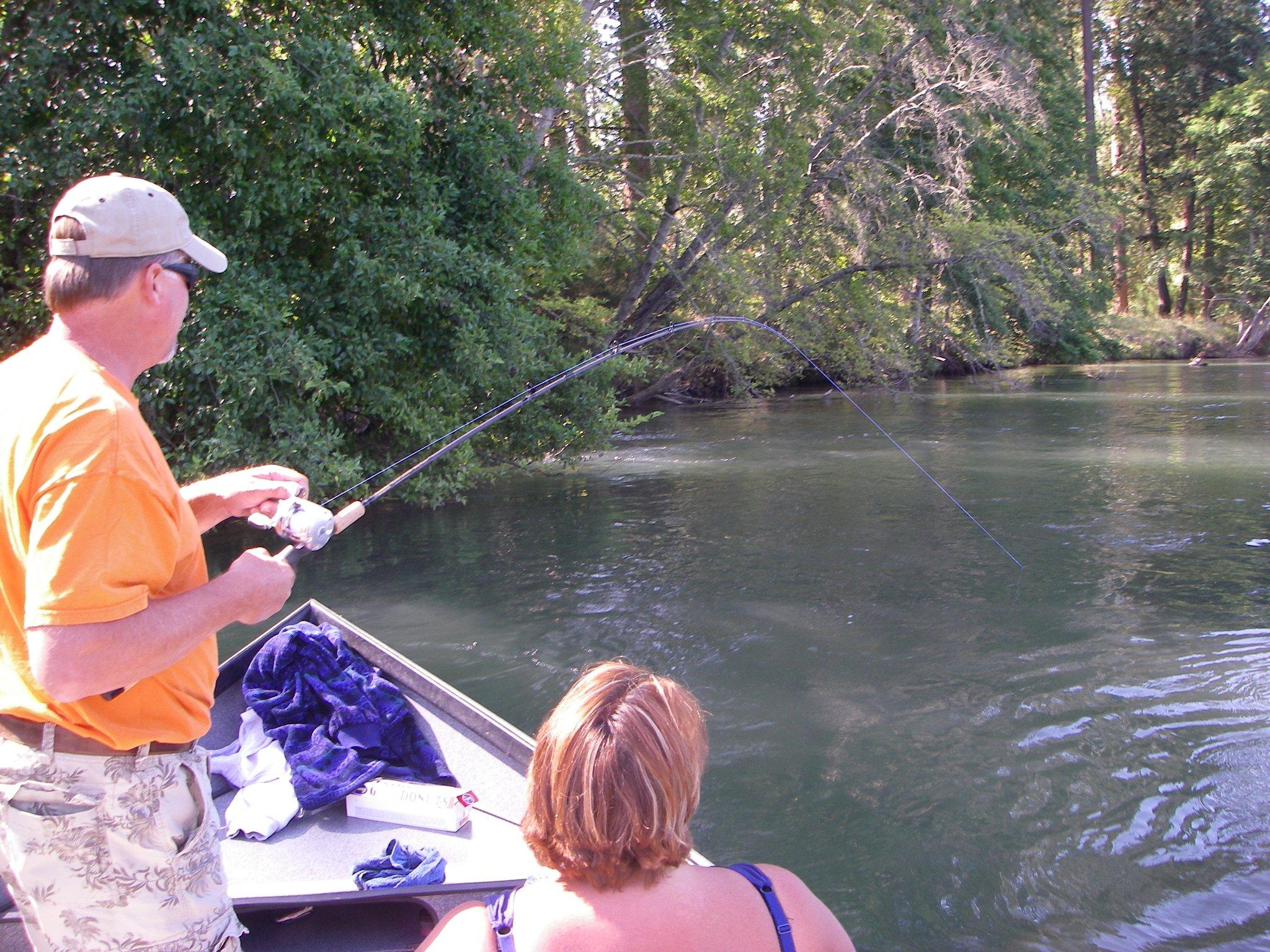 Guided Fishing Charter | Umpqua River | Gold Hill, Oregon